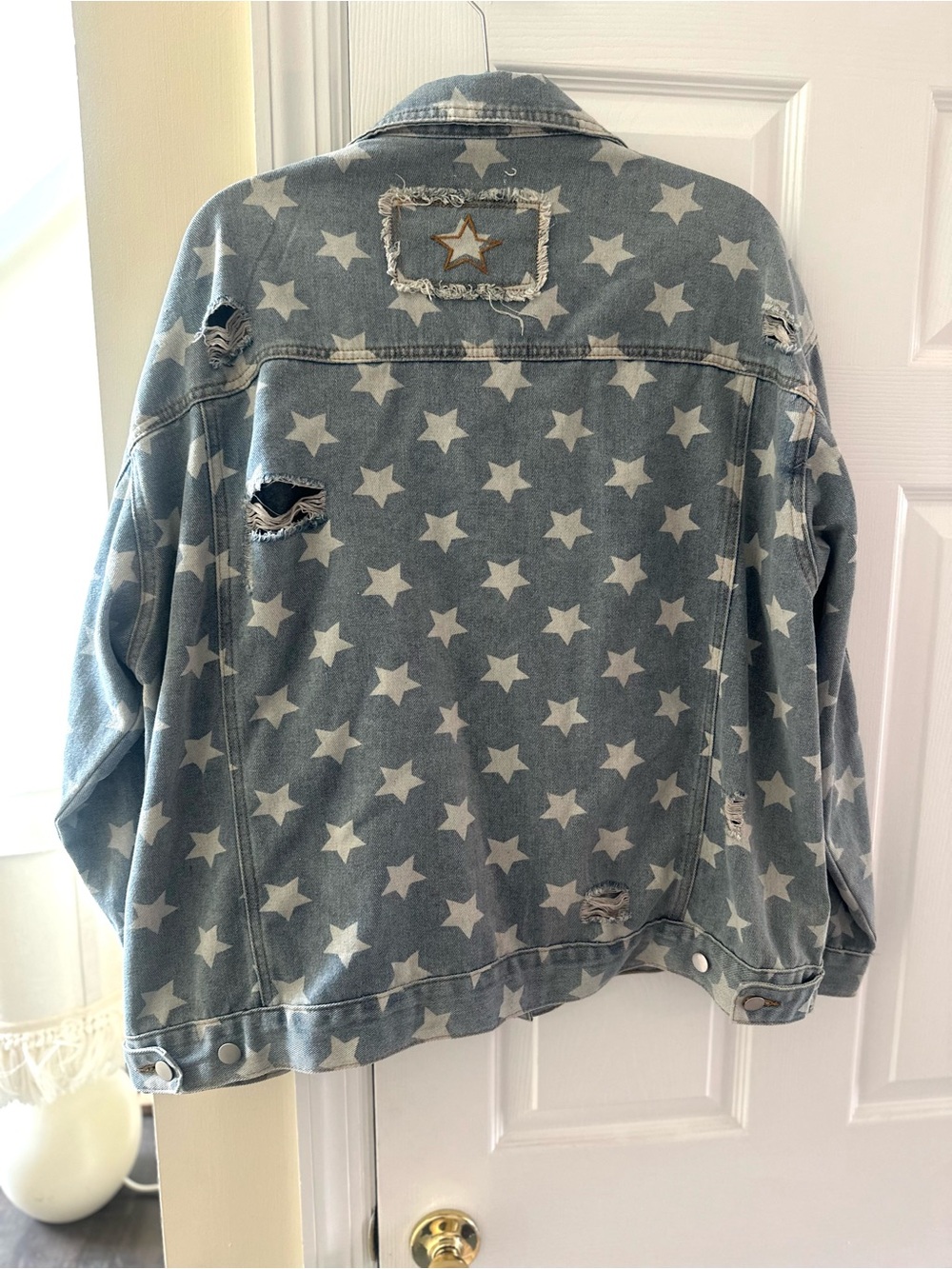 POL Light Wash Denim Jacket with White Star Print - Picture 6 of 10